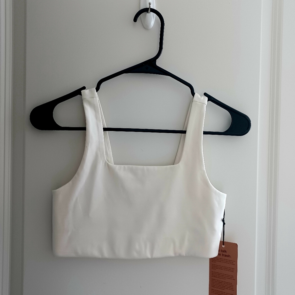 BRAND NEW Girlfriend Collective sports bra